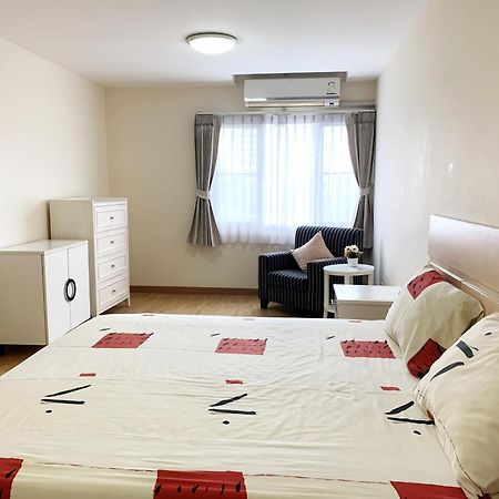 Charming Resident At Ekkamai From Studio Unit Up To 2 Bedroom Apartment Bangkok Bagian luar foto