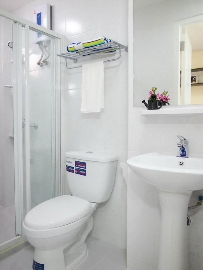 Charming Resident At Ekkamai From Studio Unit Up To 2 Bedroom Apartment Bangkok Bagian luar foto