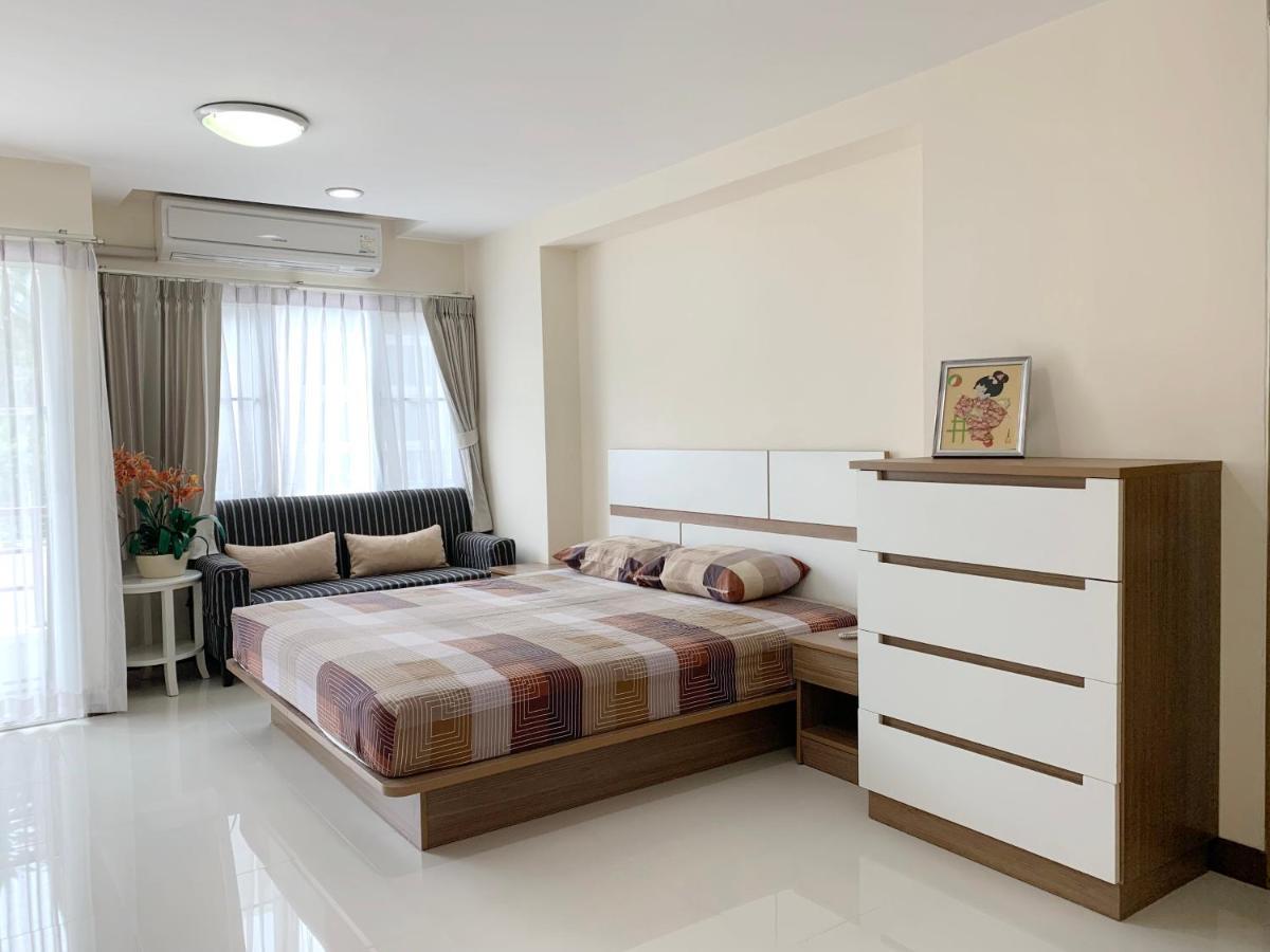 Charming Resident At Ekkamai From Studio Unit Up To 2 Bedroom Apartment Bangkok Bagian luar foto
