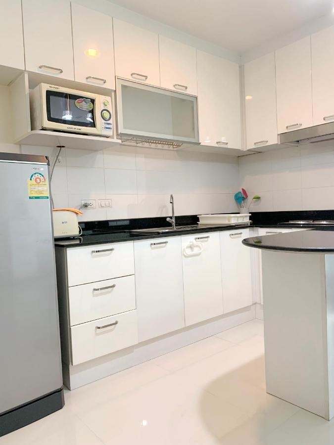 Charming Resident At Ekkamai From Studio Unit Up To 2 Bedroom Apartment Bangkok Bagian luar foto